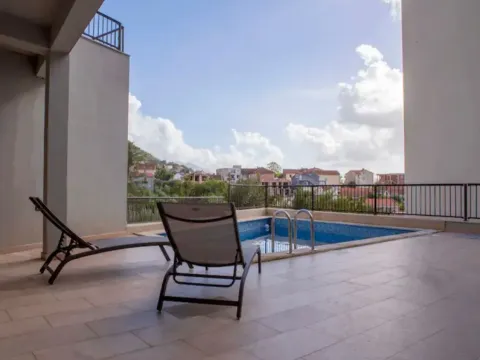 Izdavanje, garsonjera, 25m², Pod Kuk, Tivat - image 10