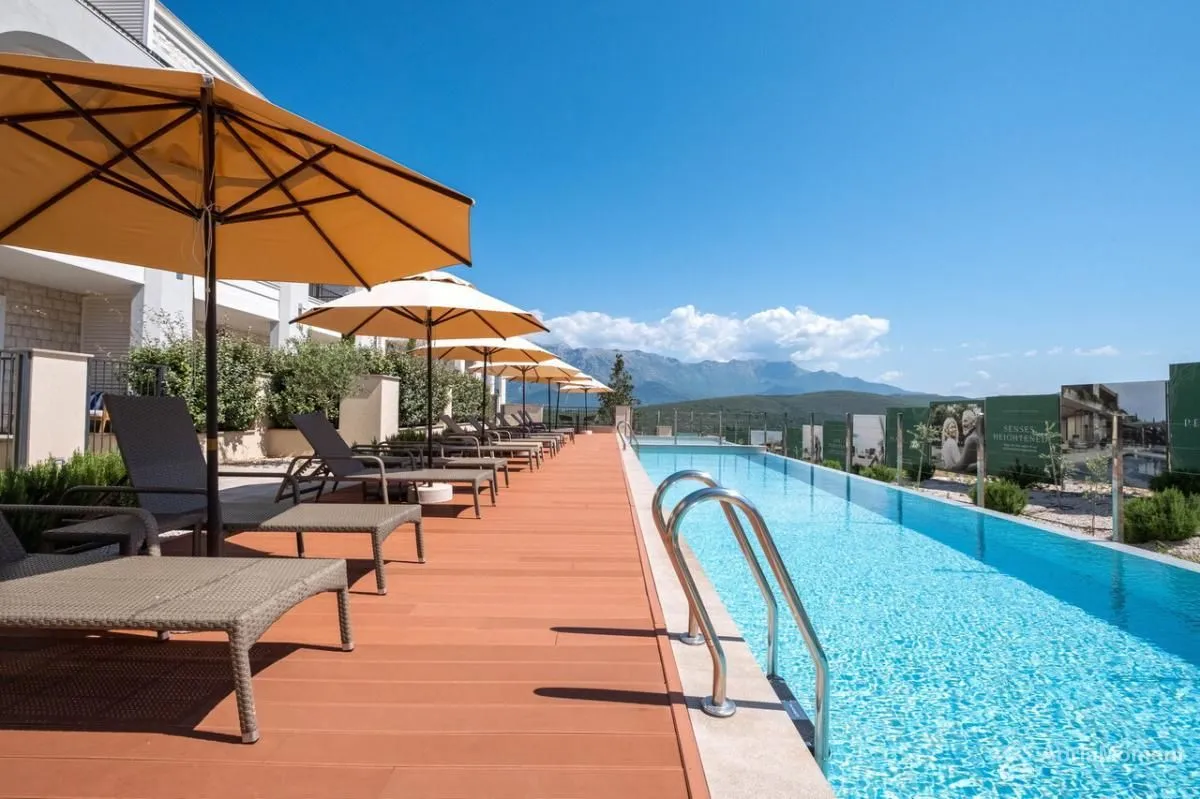 Prodaja, dvosoban stan, 93m², Radovići, Tivat