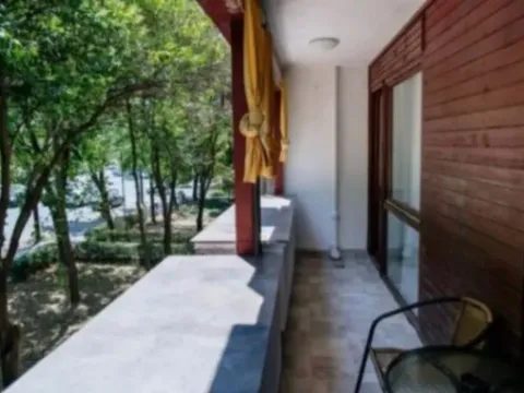 Izdavanje, jednosoban stan, 450m², Blok 5, Podgorica - image 9