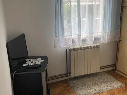 Izdavanje, kuća, 83m², Čukarica, Beograd - image 7