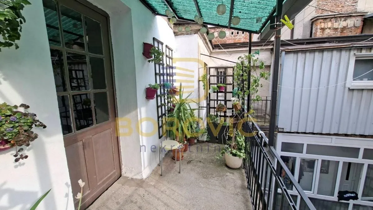 Prodaja, dvosoban stan, 44m², Stari Grad, Beograd