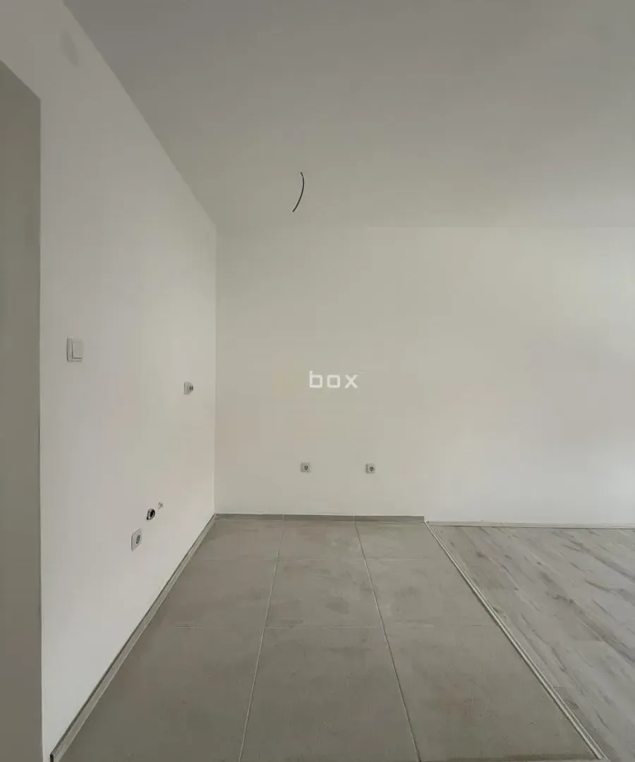 Prodaja, kuća, 186m², Pantelej, Niš