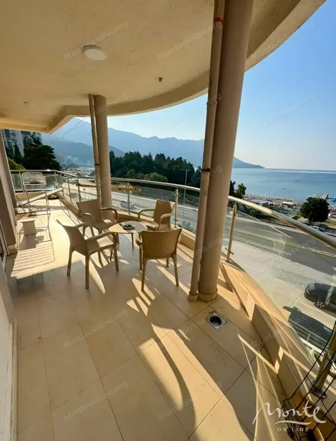 Prodaja, stan, 180m², Bečići, Budva
