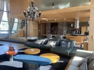 Izdavanje, dvosoban stan, 210m², Kalenić Pijaca, Vračar Sve Podlokacije - image 1