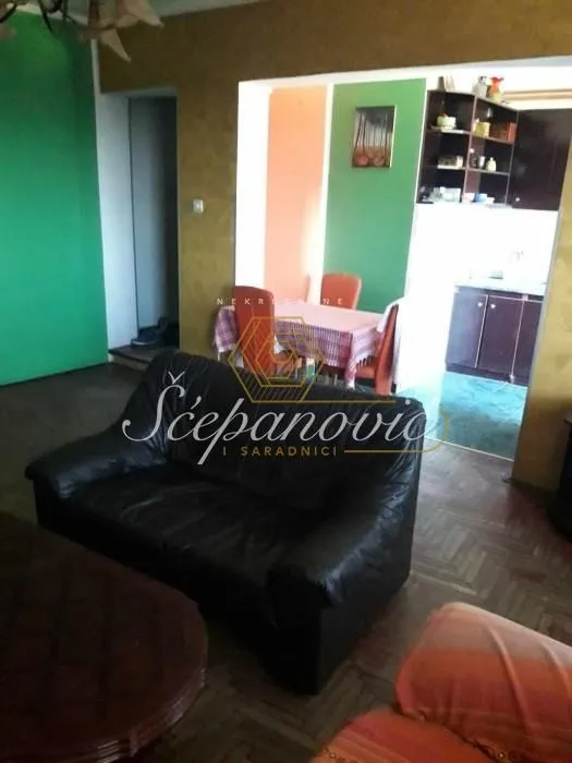 Prodaja, trosoban stan, 86m², Centar, Novi Sad
