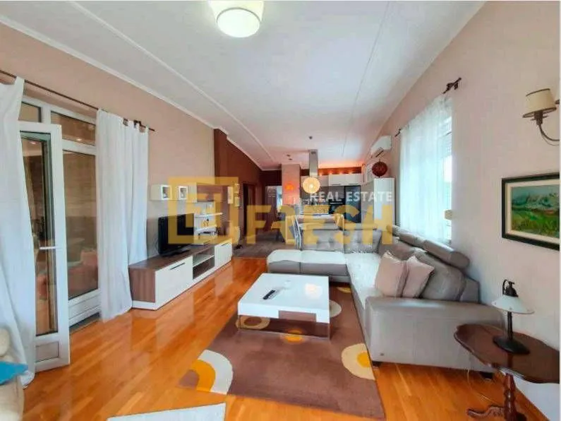 Rent, house, 525m², Tološi, Podgorica