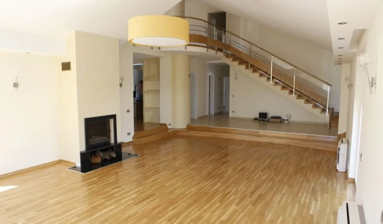 Rent, house, 250m², Donji Kokoti, Podgorica