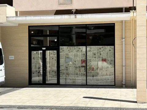 Izdavanje, poslovni prostor, 53m2, Central Point, Podgorica Izdavanje, poslovni prostor, 53m2, Central Point, Podgorica