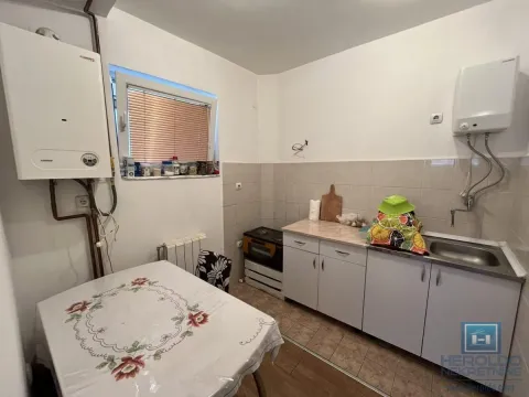 Prodaja, dvosoban stan, 55m², Centar, Jagodina - image 9