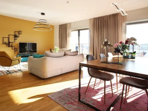 Izdavanje, trosoban stan, 198m², Budva, Crna Gora - image 5