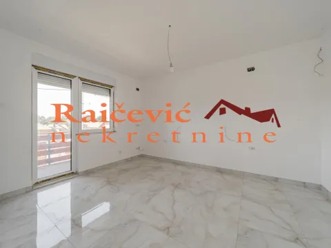 Prodaja, kuća, 320m², Voždovac Sve Podlokacije, Beograd - image 6