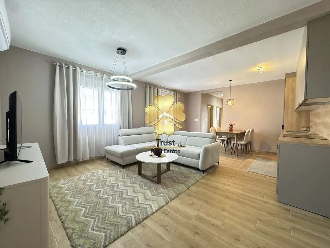 Izdavanje, kuća, 80m², Gornja Gorica, Podgorica