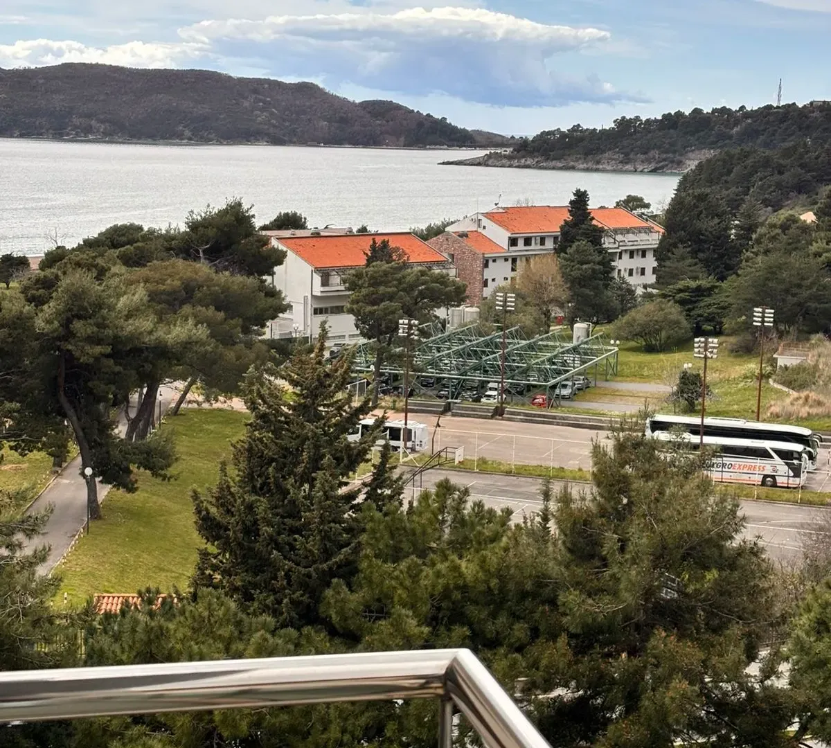 Prodaja, dvosoban stan, 73m², Bečići, Budva