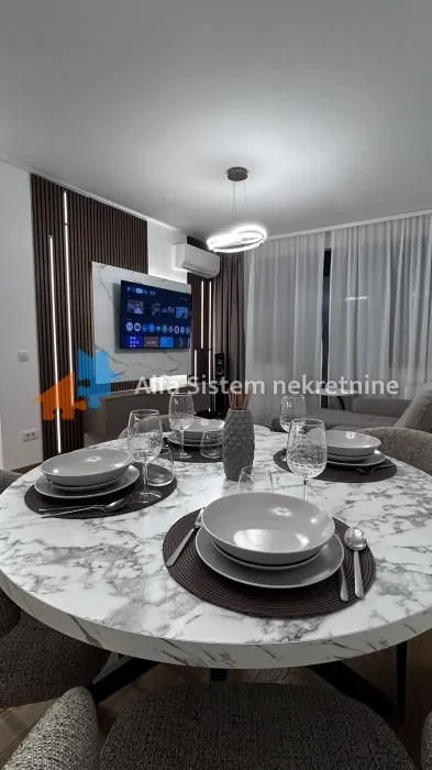 Izdavanje, dvosoban stan, 45m², Voždovac Sve Podlokacije, Beograd