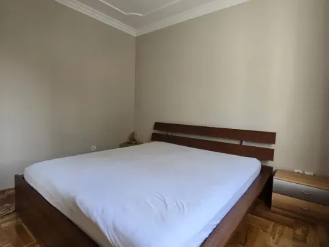 Izdavanje, kuća, 549m², Cvetkova Pijaca, Zvezdara Sve Podlokacije - image 5