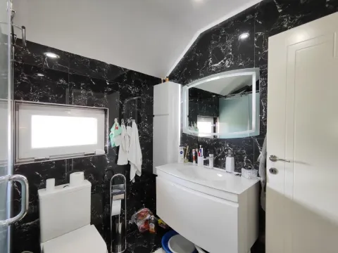 Prodaja, kuća, 440m², Kolonija, Jagodina - image 3