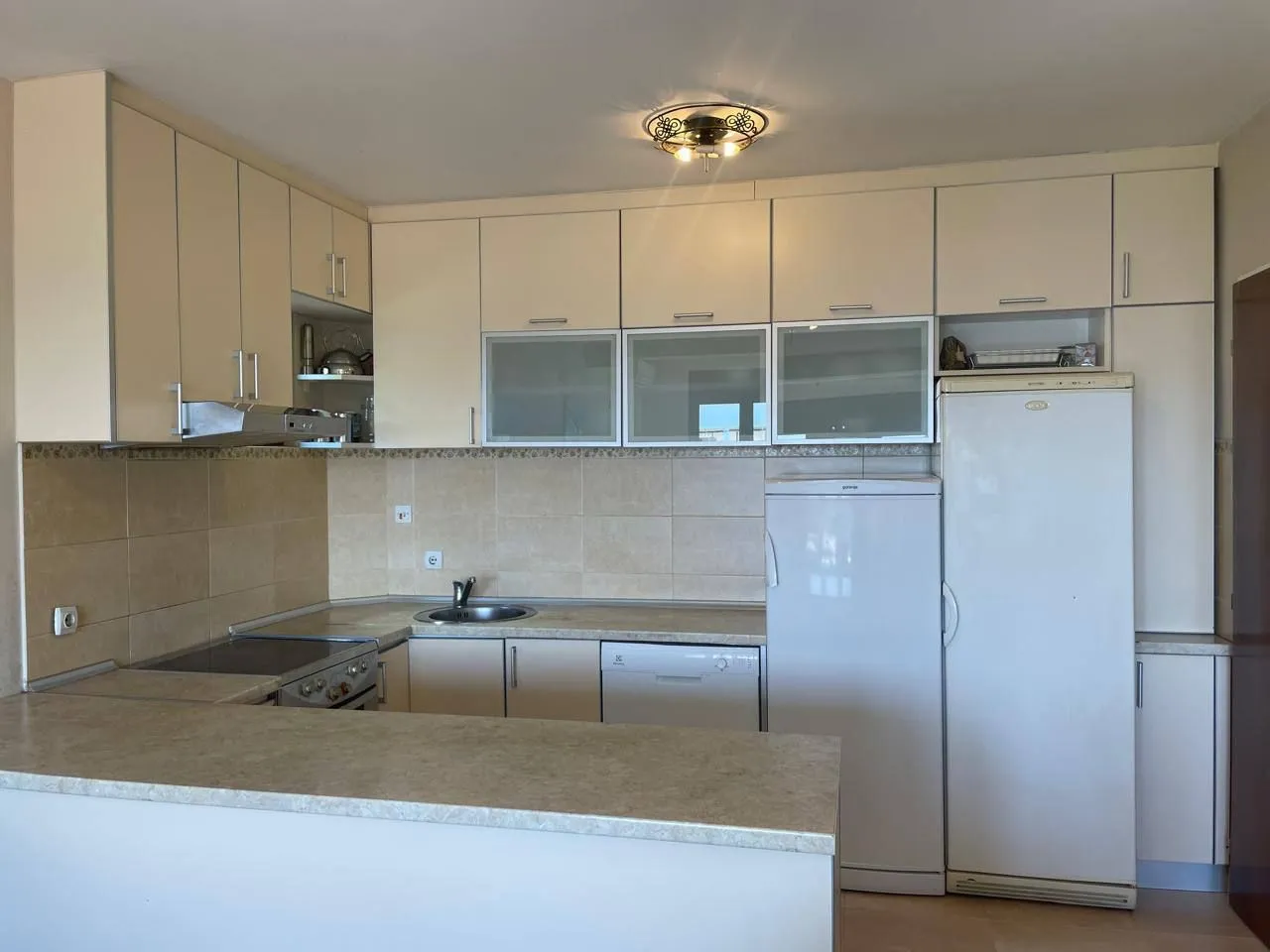 Prodaja, dvosoban stan, 78m², Centar, Budva