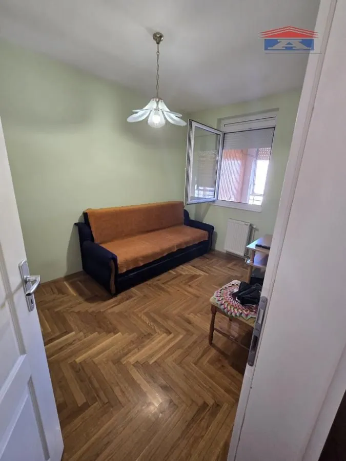 Izdavanje, dvosoban stan, 46m², Nova Detelinara, Novi Sad Sve Podlokacije