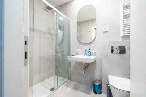 Izdavanje, jednosoban stan, 55m², Central Point, Podgorica - image 9