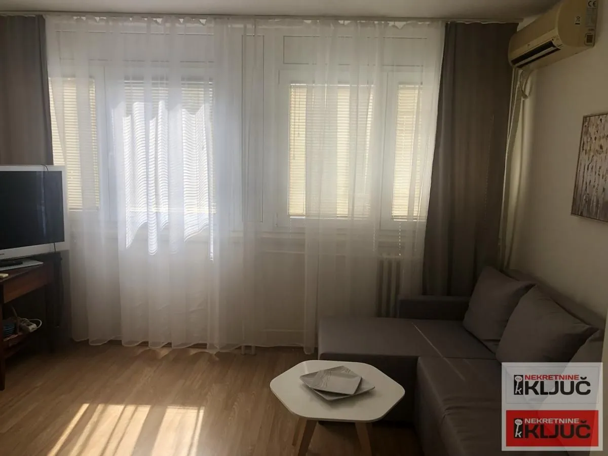 Izdavanje, jednosoban stan, 28m², Liman 3, Novi Sad Sve Podlokacije