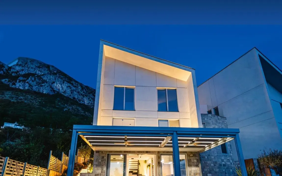 Sale, house, 231m², Blizikuće, Budva