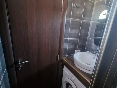 Izdavanje, kuća, Ibričevina, Podgorica - image 5