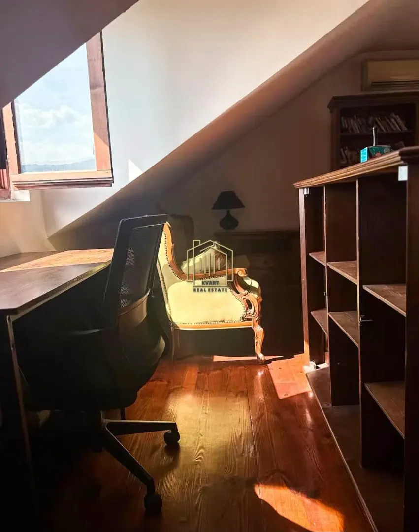 Izdavanje, dvosoban stan, 65m², Stari Aerodrom, Podgorica