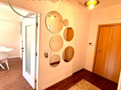 Rent, two bedroom apartment, 70m², Preko Morače, Podgorica - image 5