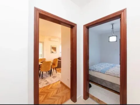 Izdavanje, jednosoban stan, 45m², City Kvart, Podgorica - image 7