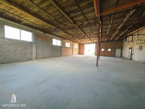 Izdavanje, poslovni prostor, 180m², Leštane, Grocka - image 12