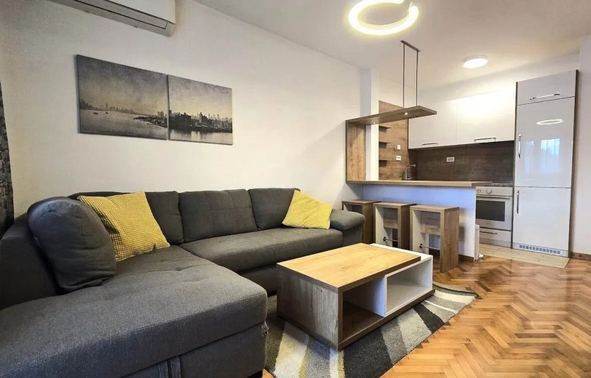 Prodaja, jednosoban stan, 43m², Preko Morače, Podgorica