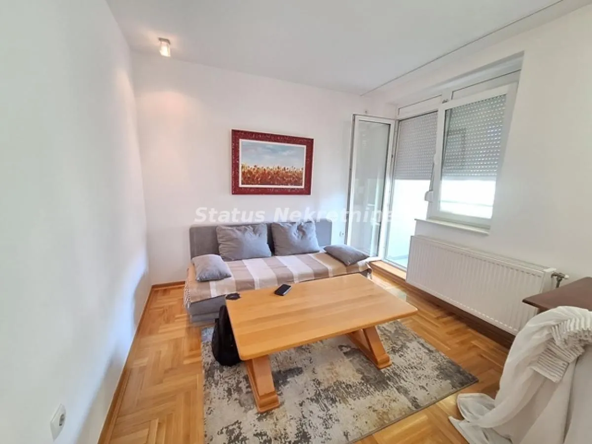 Izdavanje, trosoban stan, 65m², Grbavica, Novi Sad Sve Podlokacije