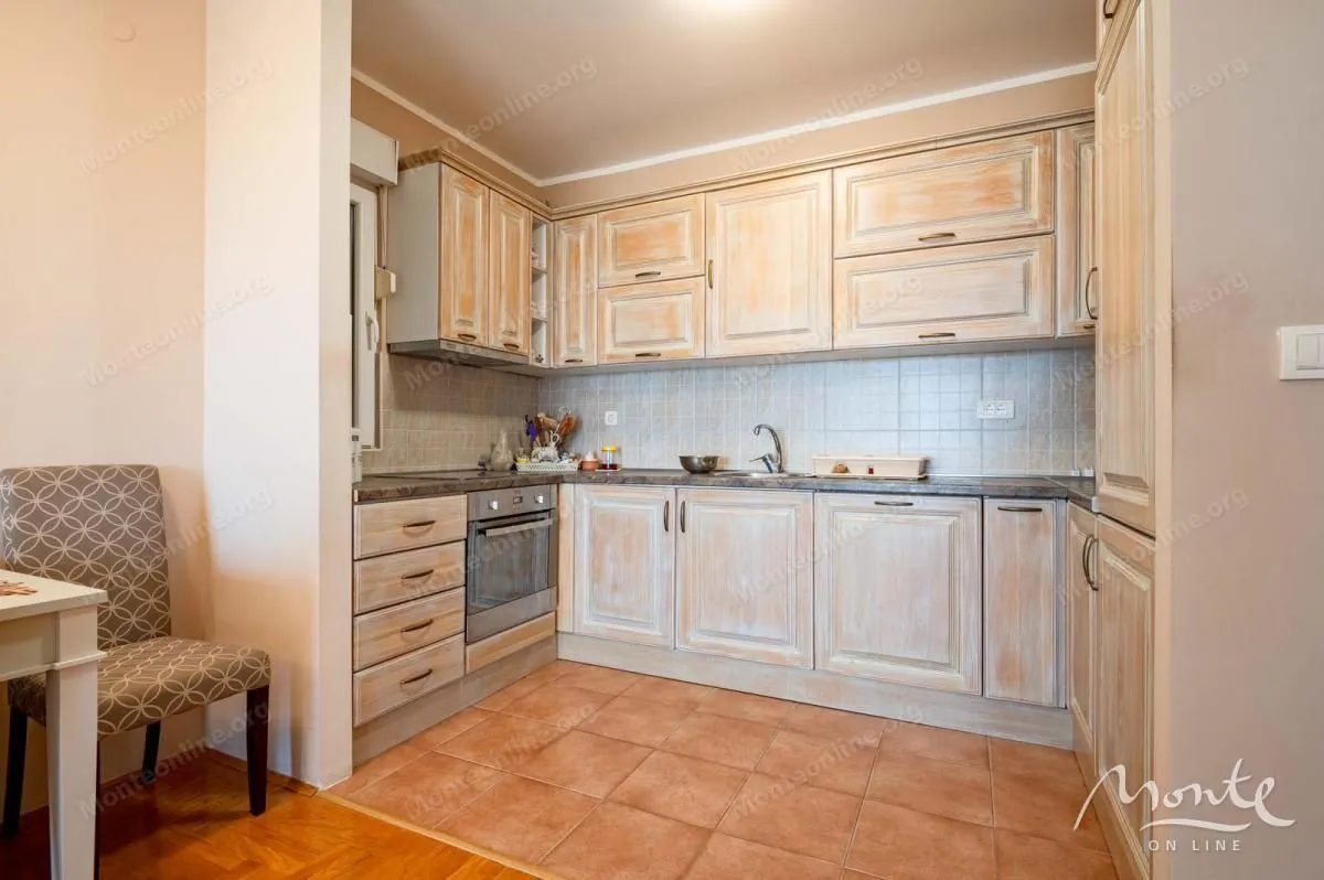 Sale, two bedroom apartment, 69m², Bar, Crna Gora