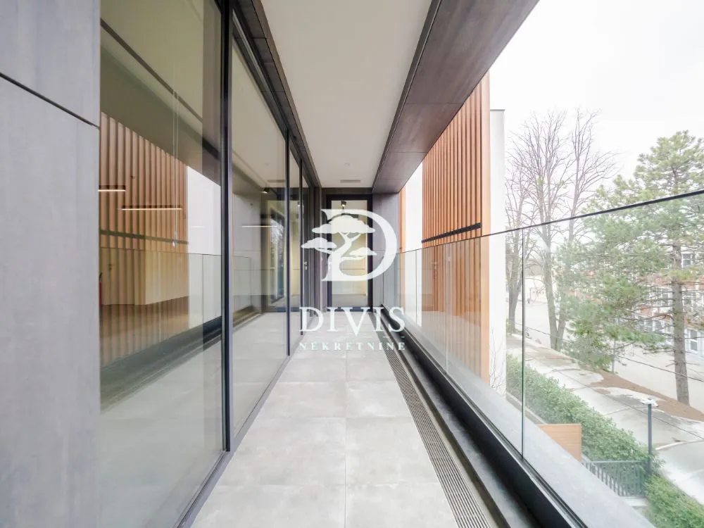 Rent, office space, 294m², Savski Venac, Beograd