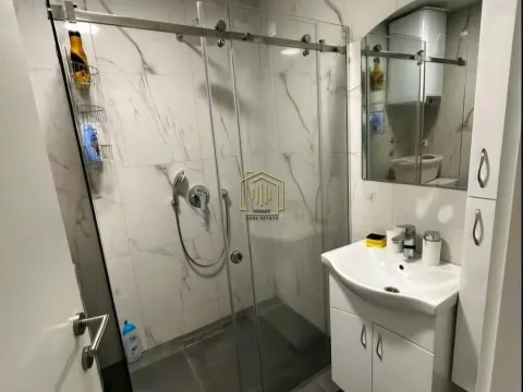 Izdavanje, stan, 35m², Centar, Bar - image 8