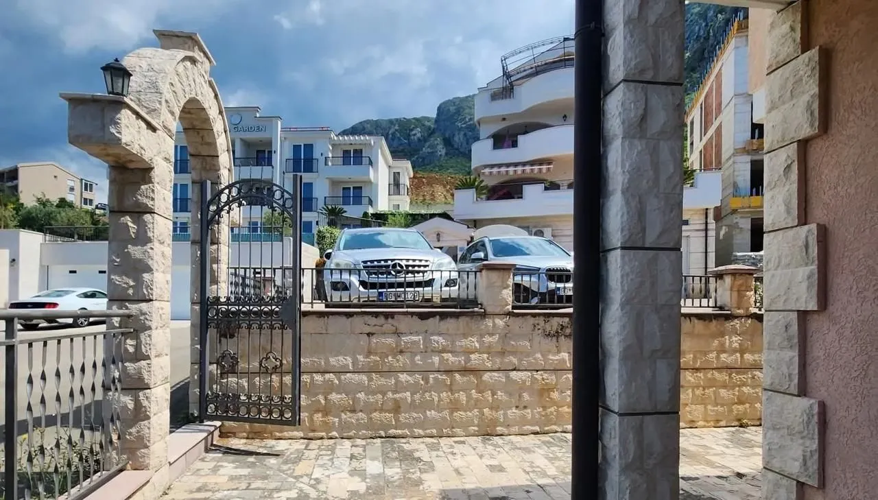 Sale, house, 145m², Blizikuće, Budva