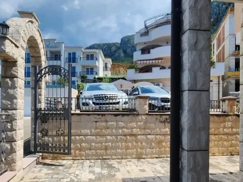 Prodaja, kuća, 145m², Blizikuće, Budva - image 4