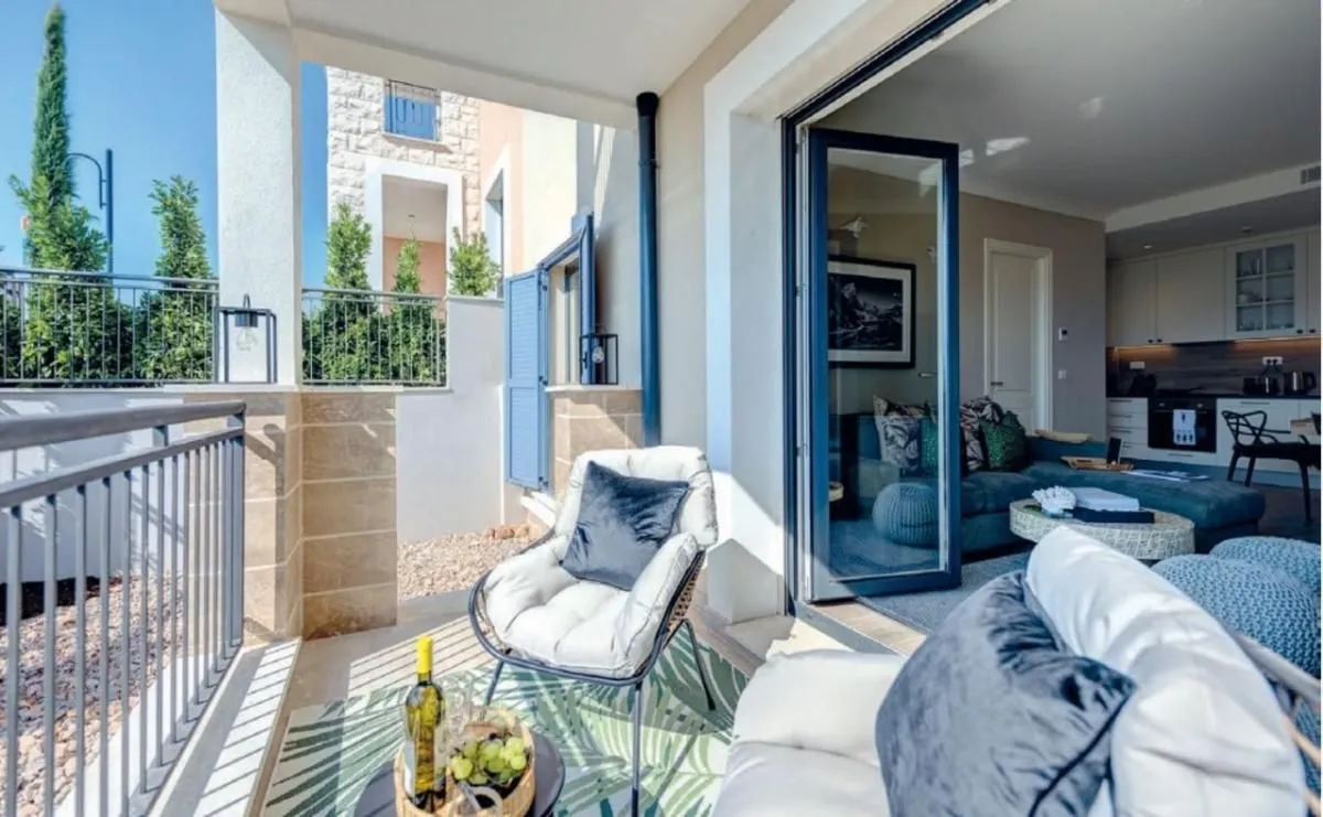 Prodaja, jednosoban stan, 69m², Luštica Bay, Tivat