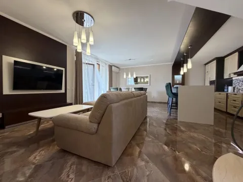 Sale, house, 235m², Šušanj, Bar - image 3