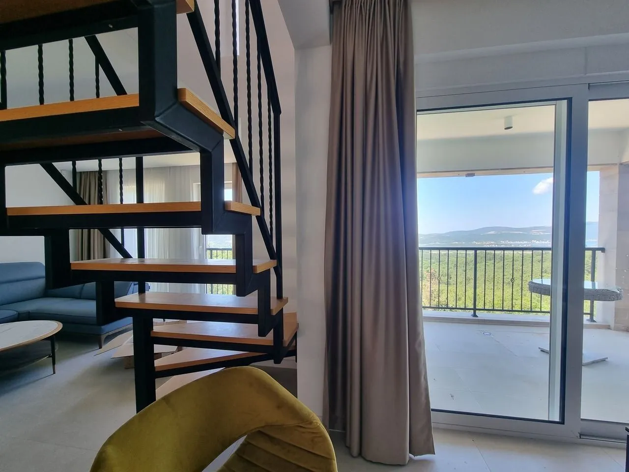 Prodaja, dvosoban stan, 101m², Kavač, Kotor