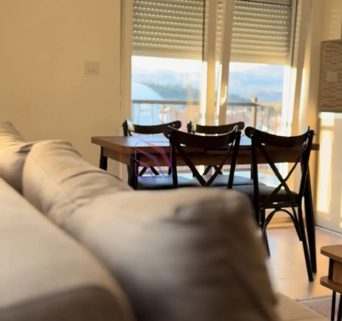 Prodaja, jednosoban stan, 50m², Stari Aerodrom, Podgorica
