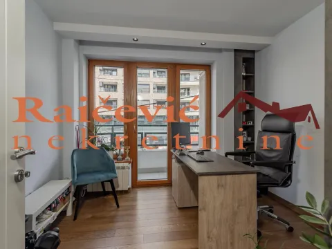 Prodaja, četvorosoban stan, 115m², Vračar, Šid - image 7