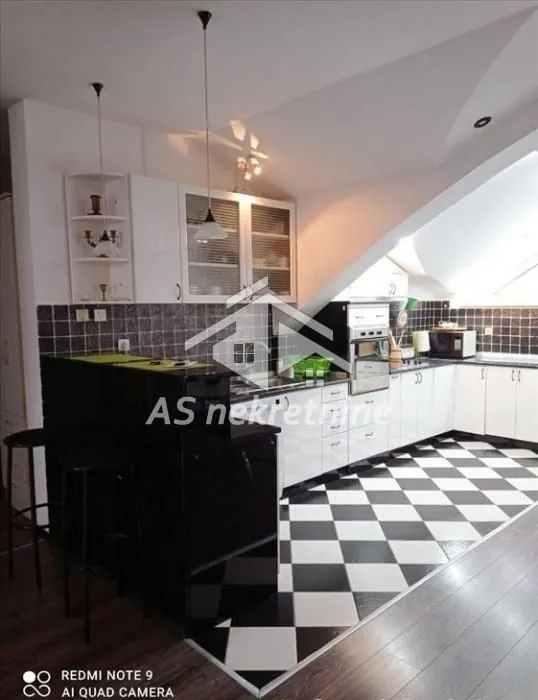 Sale, three bedroom apartment, 133m², Cvetkova Pijaca, Zvezdara Sve Podlokacije