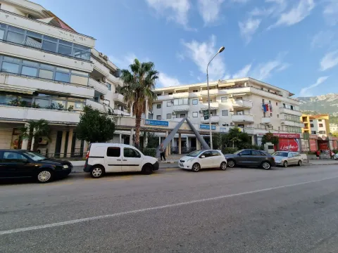Izdavanje, jednosoban stan, 34m², Budva, Crna Gora - image 3
