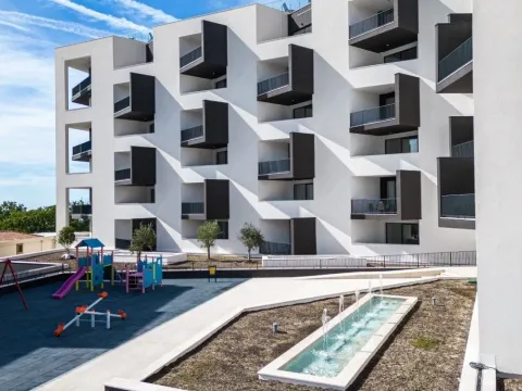 Sale, one bedroom apartment, 53m², Bečići, Budva - image 8