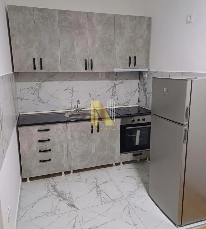 Izdavanje, jednosoban stan, 44m², Avijatičarsko naselje, Novi Sad Sve Podlokacije