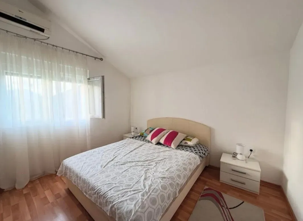 Rent, house, 105m², Tološi, Podgorica