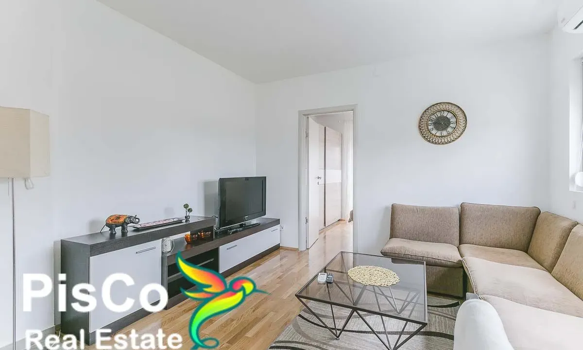 Izdavanje, jednosoban stan, 45m², Gornja Gorica, Podgorica