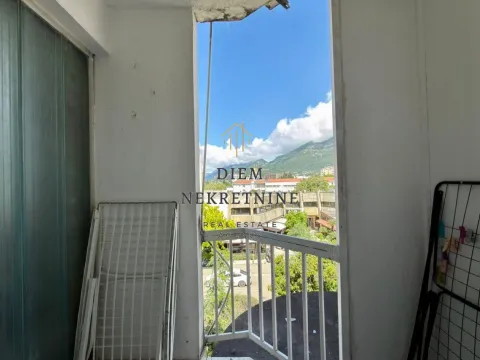 Rent, two bedroom apartment, 85m², Centar, Bar - image 14