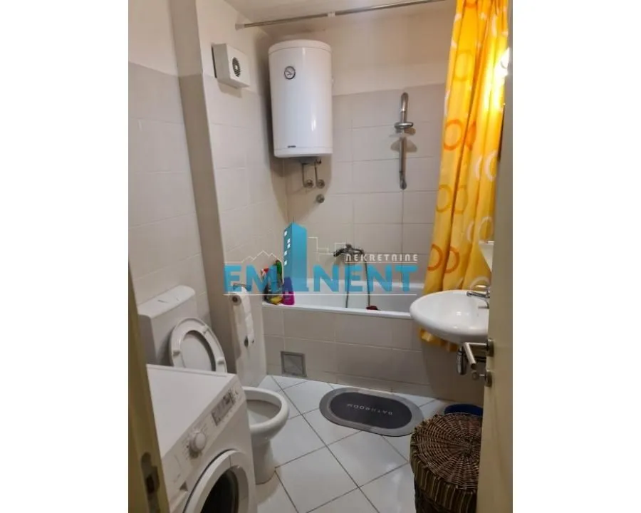 Izdavanje, trosoban stan, 91m², Voždovac Sve Podlokacije, Beograd